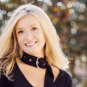 Meet your Posher, Brooke